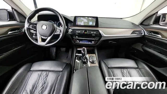 BMW Gran Turismo 2018 — фото 7