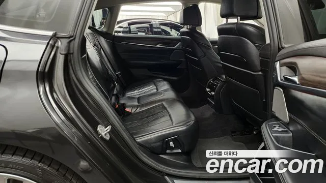 BMW Gran Turismo 2018 — фото 12