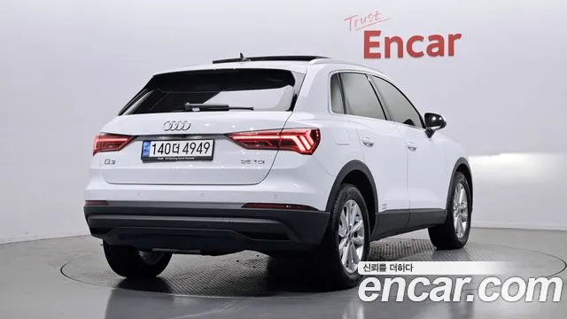 Audi Q3 2022 — фото 2