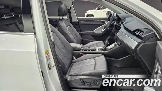 Audi Q3 2022 — фото 16