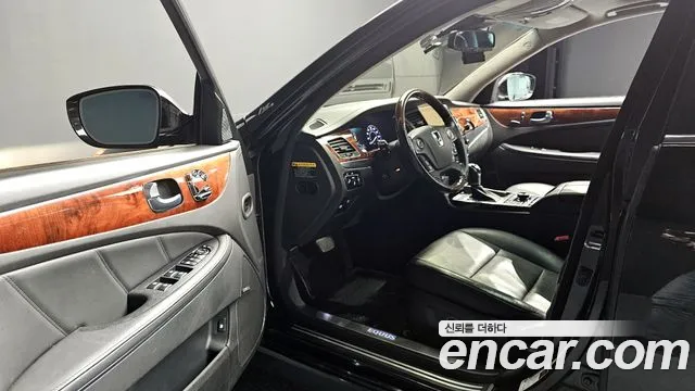Hyundai Equus 2015 — фото 10