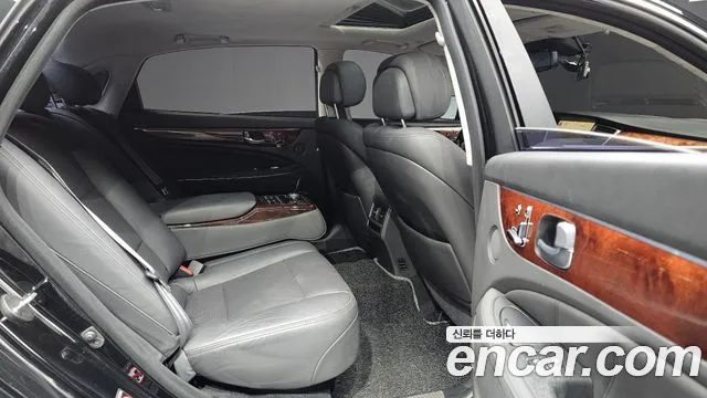 Hyundai Equus 2015 — фото 12