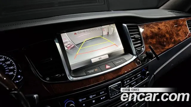 Hyundai Equus 2015 — фото 16