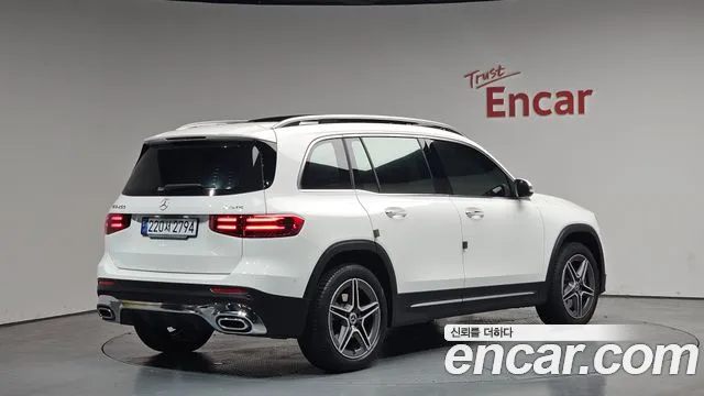 Mercedes-Benz GLB-Class 2025 — фото 1