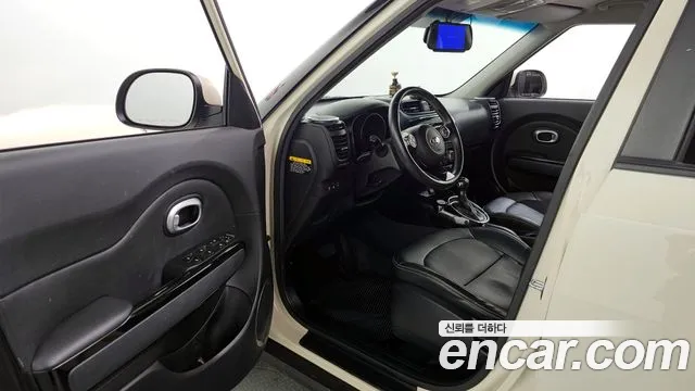 Kia Soul 2015 — фото 10