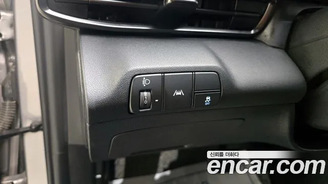 Hyundai AVANTE 2021 — фото 18