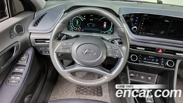 Hyundai Sonata 2021 — фото 19