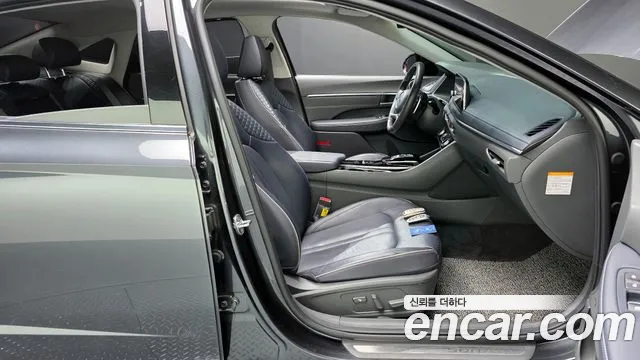Hyundai Sonata 2021 — фото 16