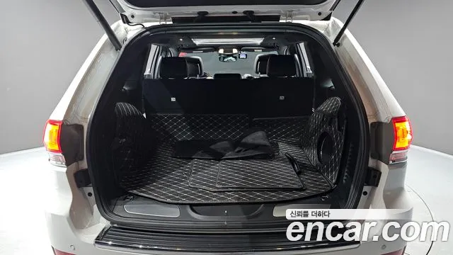 Jeep Cherokee 2018 — фото 20