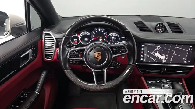 Porsche Cayenne 2022 — фото 19
