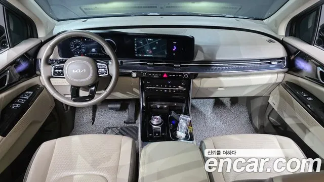 Kia Canival 2023 — фото 10