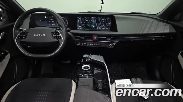 Kia EV6 2022 — фото 10