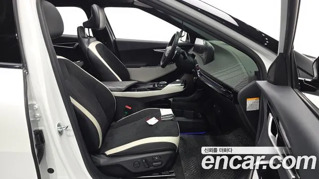 Kia EV6 2022 — фото 13
