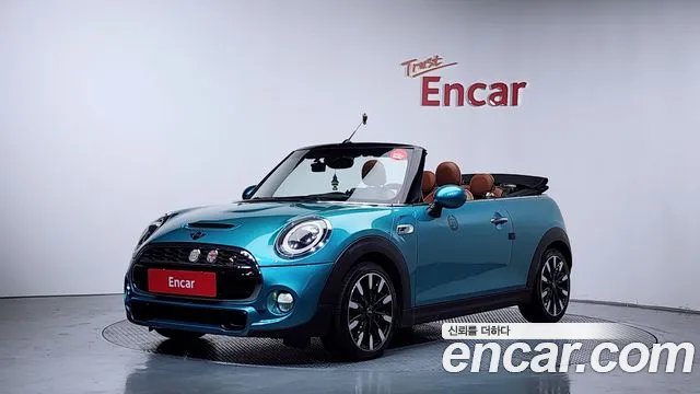 Mini Cooper Convertible 2019 — фото 1