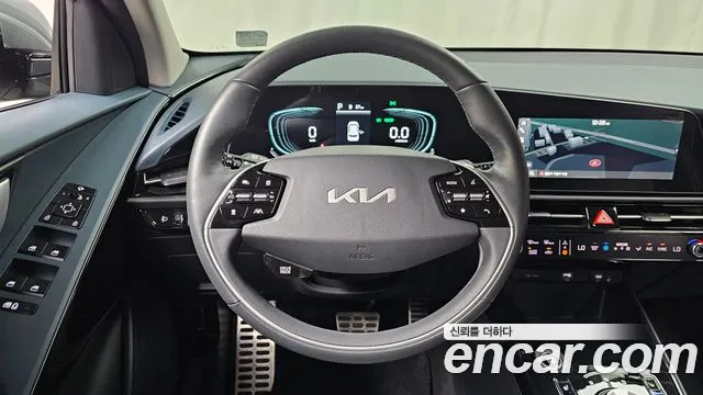 Kia Niro 2024 — фото 19