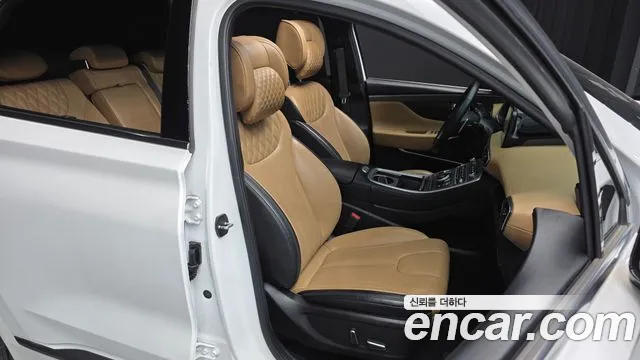 Hyundai Santafe 2022 — фото 12