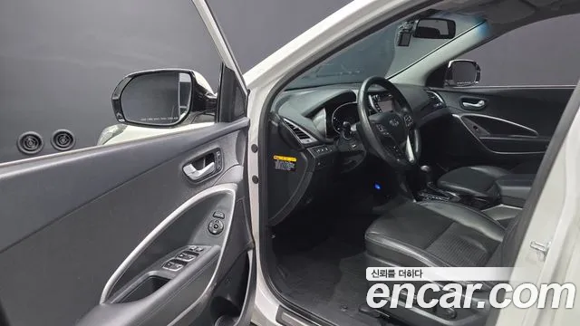Hyundai Santafe 2015 — фото 10