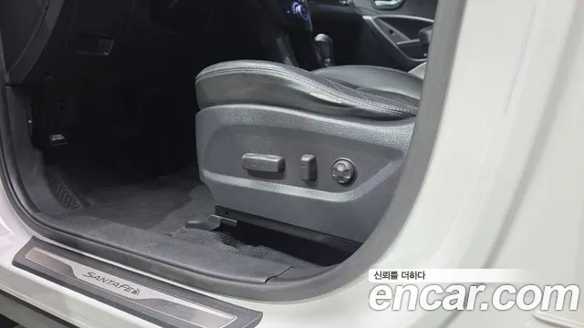 Hyundai Santafe 2015 — фото 18