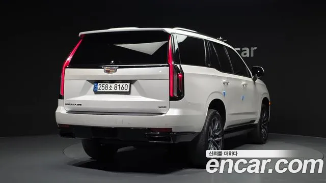 Cadillac Escalade 2022 — фото 2