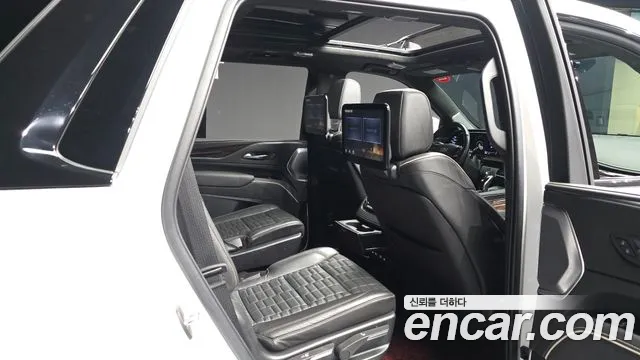 Cadillac Escalade 2022 — фото 12