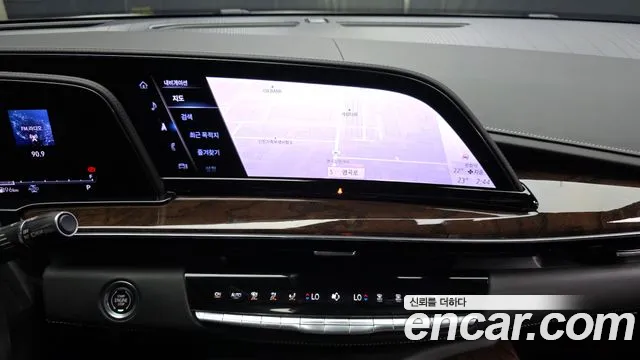 Cadillac Escalade 2022 — фото 14