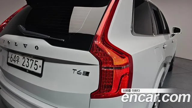 Volvo XC90 2017 — фото 8