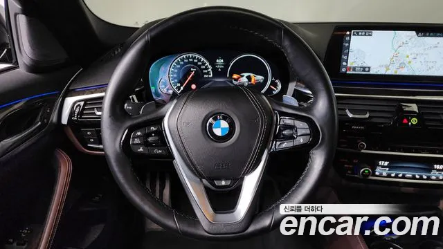 BMW 5-Series 2018 — фото 12