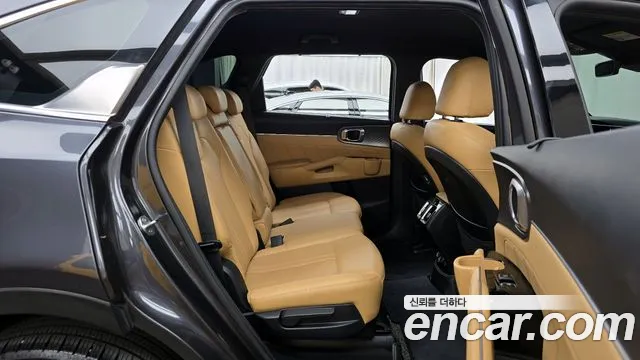 Kia Sorento 2021 — фото 17