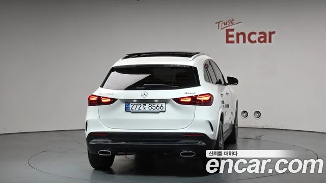 Mercedes-Benz GLA-Class 2025 — фото 3