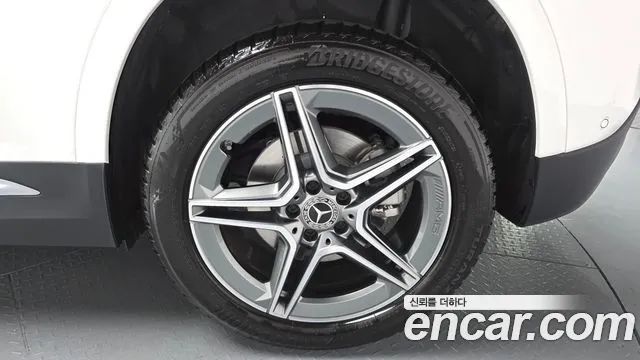 Mercedes-Benz GLA-Class 2025 — фото 6