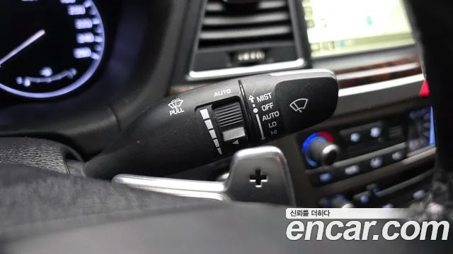 Hyundai Genesis 2016 — фото 18