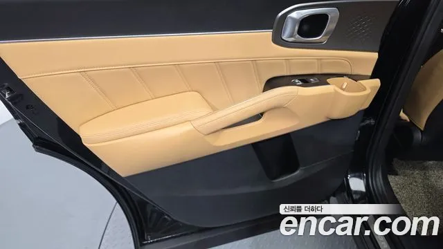 Kia Sorento 2023 — фото 15