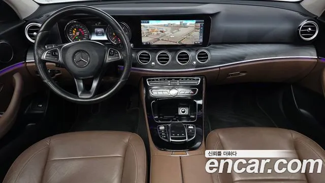 Mercedes-Benz E-Class 2017 — фото 7