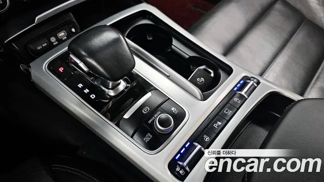 Kia Stinger 2019 — фото 12