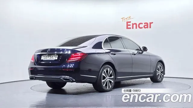 Mercedes-Benz E-Class 2020 — фото 2