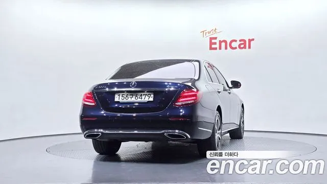 Mercedes-Benz E-Class 2020 — фото 4