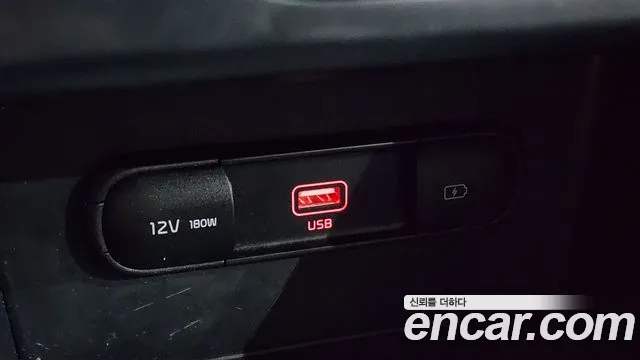 Kia Niro 2021 — фото 18