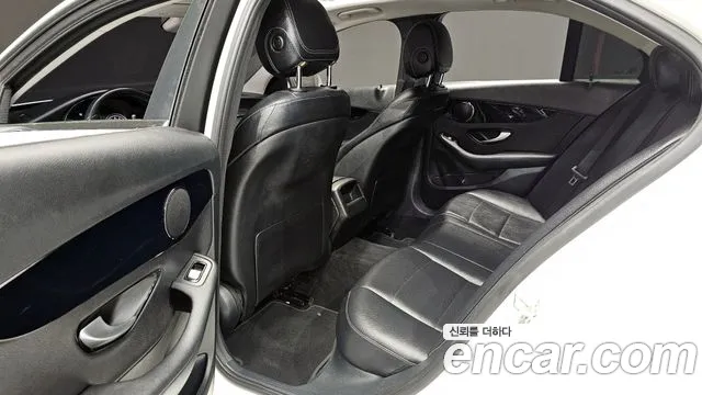 Mercedes-Benz C-Class 2016 — фото 11