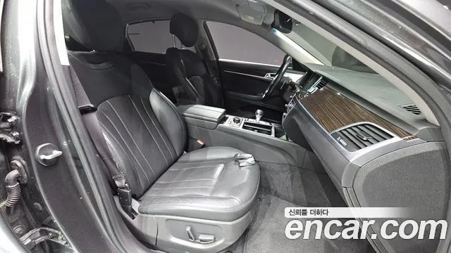 Genesis G80 2017 — фото 13