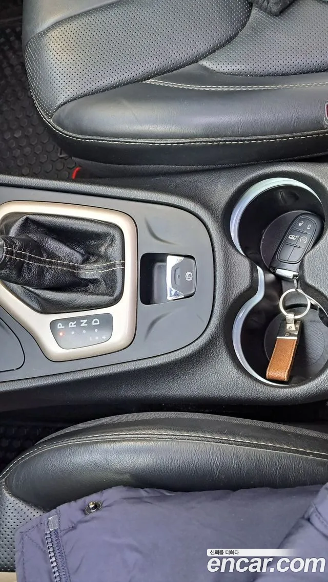 Jeep Cherokee 2015 — фото 11