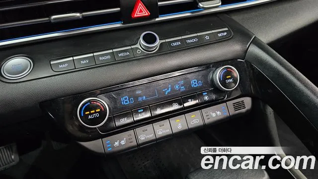 Hyundai AVANTE 2021 — фото 15