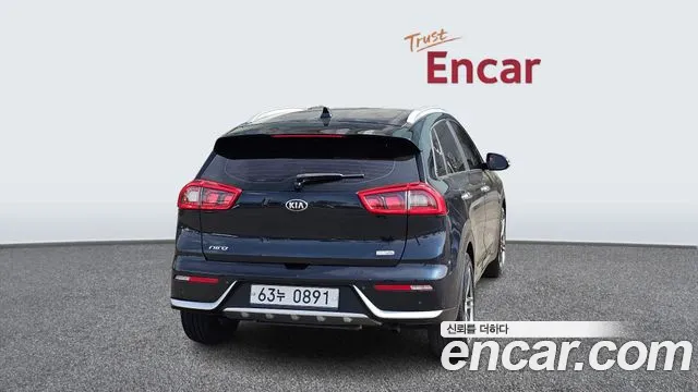 Kia Niro 2017 — фото 4