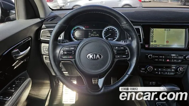Kia Niro 2017 — фото 12