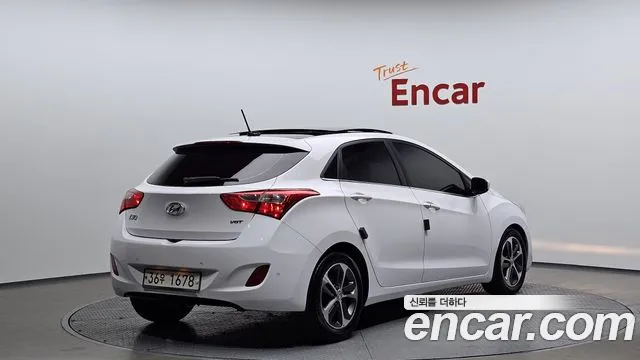 Hyundai i30 2015 — фото 2