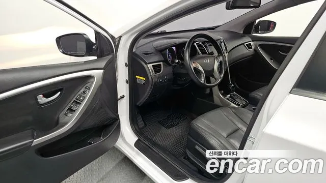 Hyundai i30 2015 — фото 13