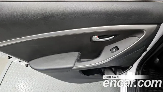 Hyundai i30 2015 — фото 15