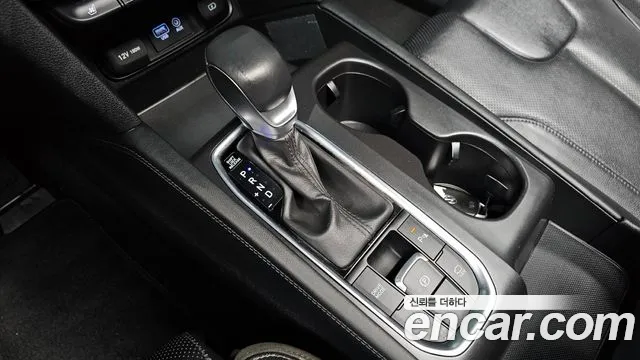 Hyundai Santafe 2019 — фото 9