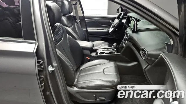 Hyundai Santafe 2019 — фото 10