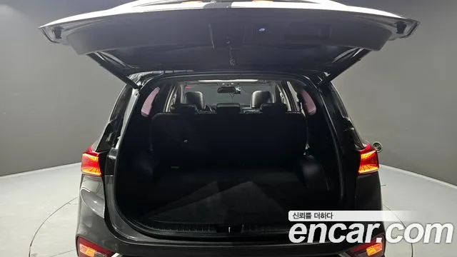Hyundai Santafe 2019 — фото 20