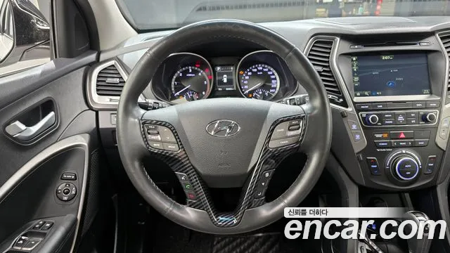 Hyundai Santafe 2016 — фото 13